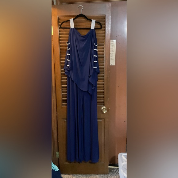 Msk. Navy blue,one piece cut out size xl. long sleeve rhinestone jumpsuit. - Picture 3 of 7